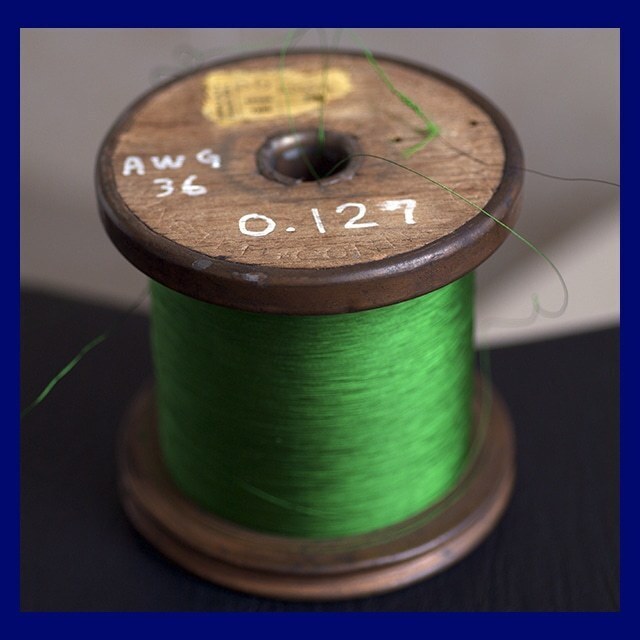 Bradford グリーンシルク巻エナメル銅線 AWG36 / 0.127mm